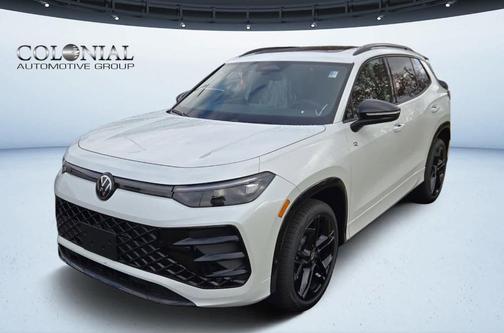 2025 Volkswagen Tiguan 2.0T SE R-Line Black