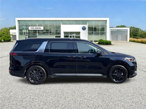 Aurora Black Pearl 2024 Kia Carnival SX Prestige