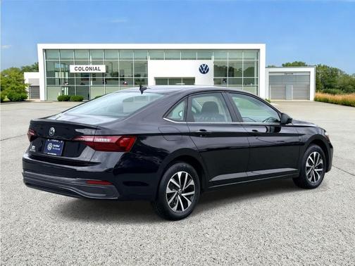 Deep Black Pearl Effect 2023 Volkswagen Jetta 1.5T S