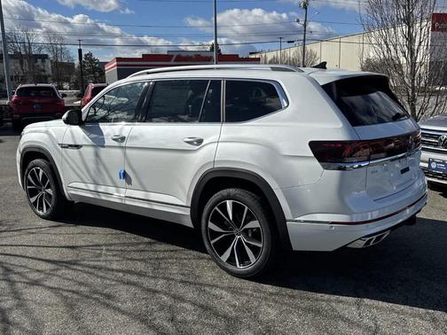 2025 Volkswagen Atlas 2.0T SEL Premium R-Line
