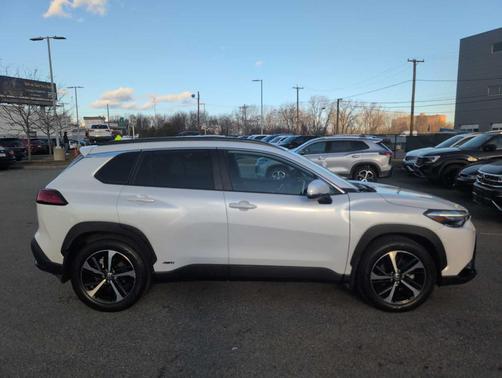 2024 Toyota Corolla Cross Hybrid XSE