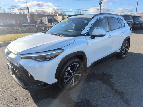 2024 Toyota Corolla Cross Hybrid XSE