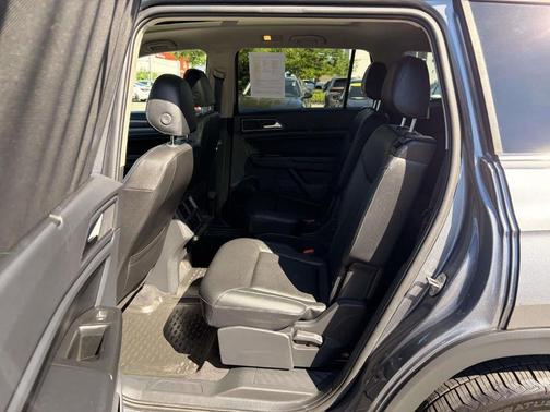 Platinum Gray Metallic 2019 Volkswagen Atlas 3.6L SEL