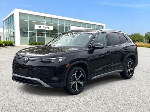 Deep Black Pearl Effect 2026 Volkswagen Tiguan 2.0T SE