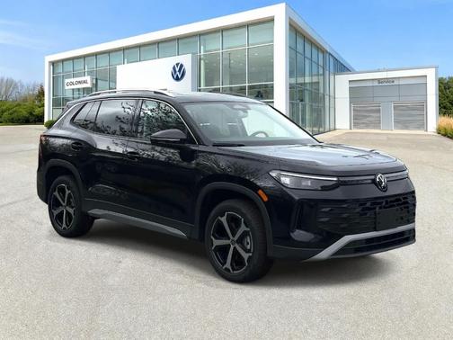 Deep Black Pearl Effect 2026 Volkswagen Tiguan 2.0T SE