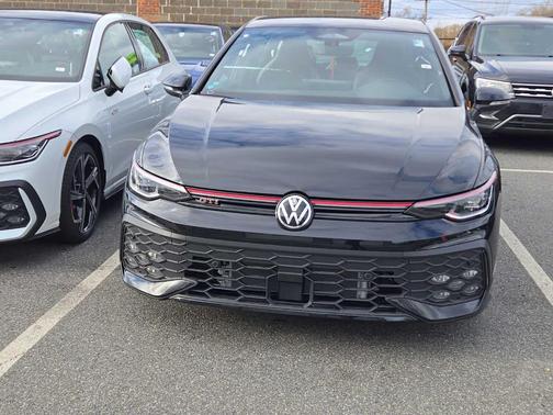 2026 Volkswagen Golf GTI SE