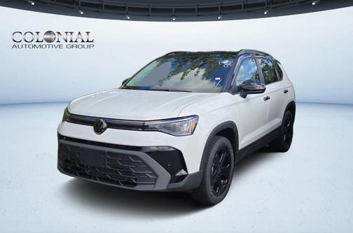 2025 Volkswagen Taos 1.5T SE Black