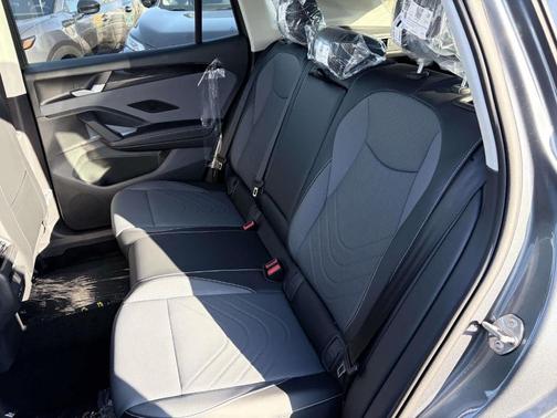 Platinum Gray Metallic 2026 Volkswagen Tiguan 2.0T SE