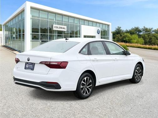 Pure White 2023 Volkswagen Jetta 1.5T S