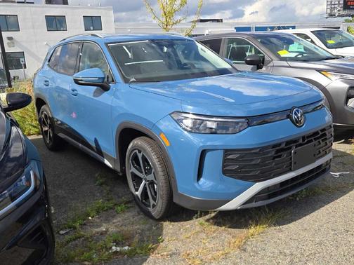 2025 Volkswagen Tiguan 2.0T SE