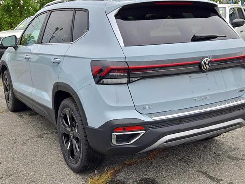 2025 Volkswagen Taos 1.5T SEL