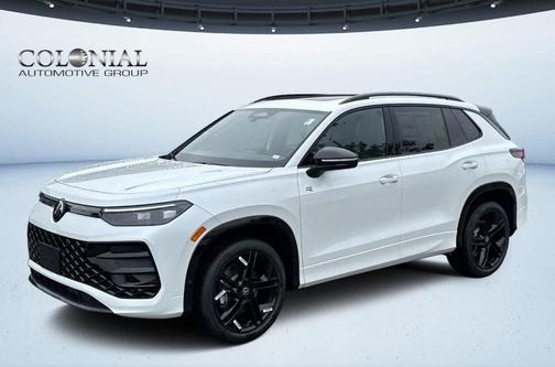 2025 Volkswagen Tiguan 2.0T SE R-Line Black