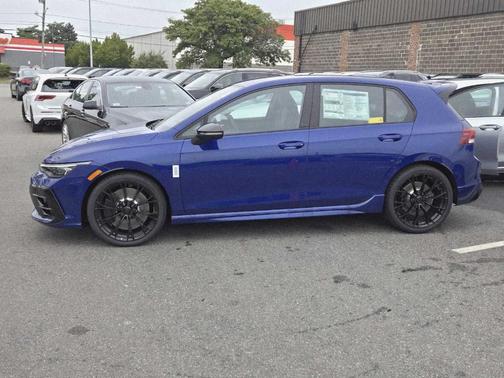 2025 Volkswagen Golf R 2.0T Black Edition
