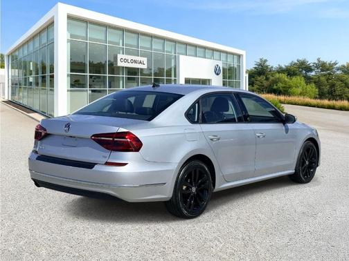 2019 Volkswagen Passat 2.0T Wolfsburg