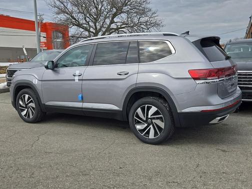 2025 Volkswagen Atlas 2.0T SEL
