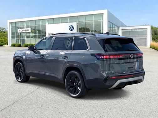 Pure Gray 2027 Volkswagen Atlas 2.0T SE w/Technology