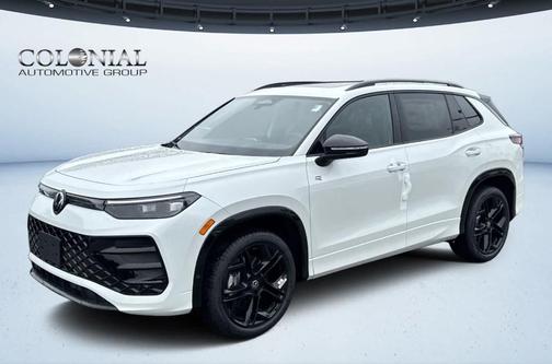 2025 Volkswagen Tiguan 2.0T SE R-Line Black