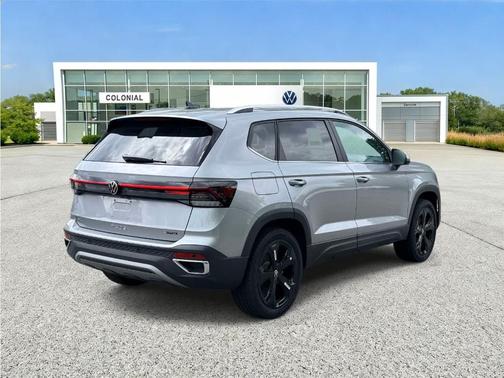Pyrite Silver Metallic 2026 Volkswagen Taos 1.5T SEL