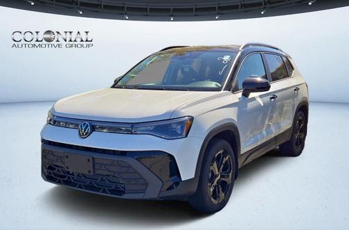 2025 Volkswagen Taos 1.5T SE Black