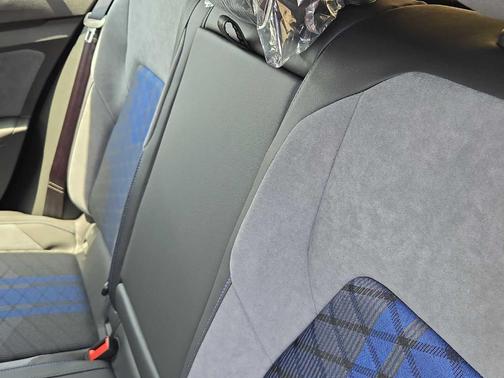 2025 Volkswagen Golf R 2.0T