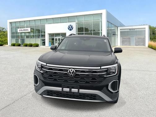 Deep Black Pearl Effect 2026 Volkswagen Atlas 2.0T Peak Edition