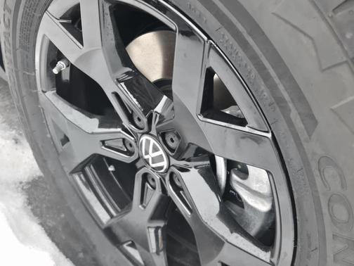 Deep Black Pearl Effect 2026 Volkswagen Atlas 2.0T Peak Edition