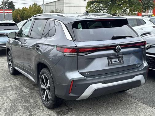 2025 Volkswagen Tiguan 2.0T SE