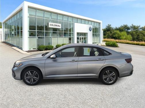 2022 Volkswagen Jetta 1.5T SE