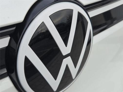 2025 Volkswagen ID.4 Pro