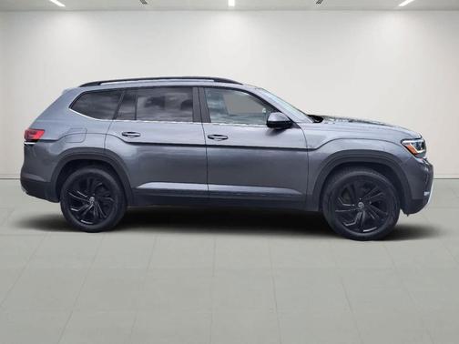 2022 Volkswagen Atlas 3.6L SE w/Technology