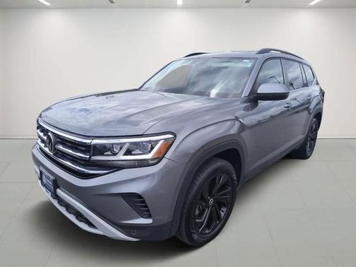 2022 Volkswagen Atlas 3.6L SE w/Technology