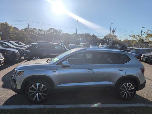2022 Volkswagen Taos 1.5T SE