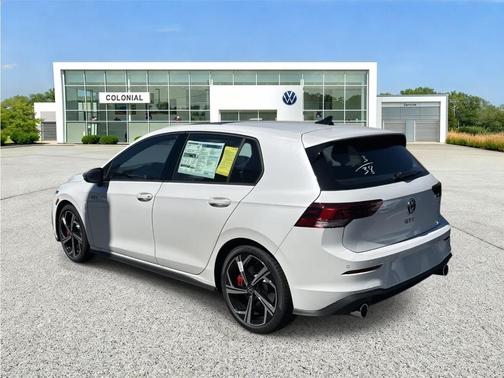 Opal White Pearl Effect 2025 Volkswagen Golf GTI 2.0T SE