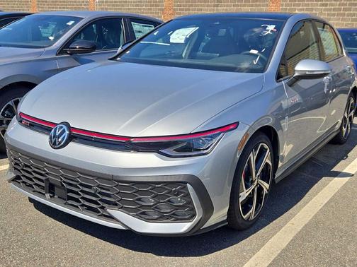 2025 Volkswagen Golf GTI 2.0T SE