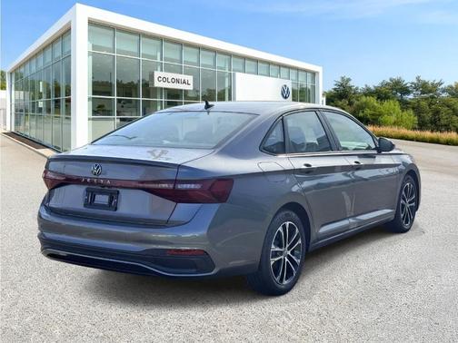Platinum Gray Metallic 2026 Volkswagen Jetta 1.5T Sport
