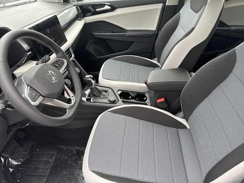 2025 Volkswagen Taos 1.5T S