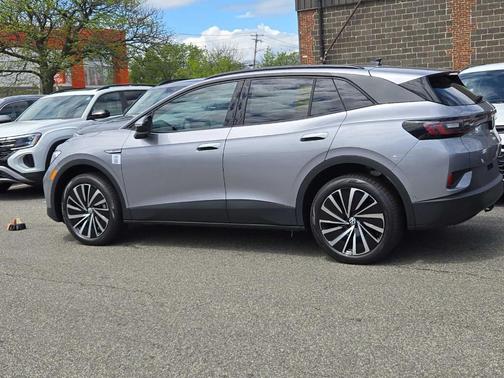 2025 Volkswagen ID.4 Pro