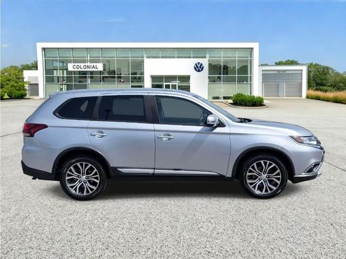 2016 Mitsubishi Outlander SE