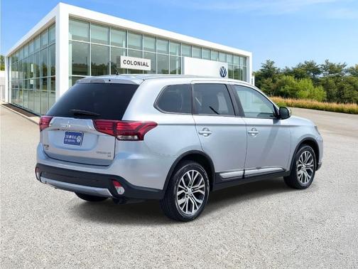 2016 Mitsubishi Outlander SE