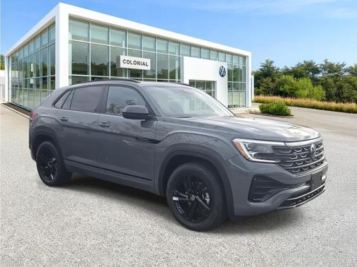 2026 Volkswagen Atlas Cross Sport 2.0T SEL R-Line Black