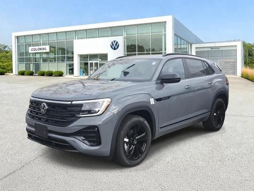 2026 Volkswagen Atlas Cross Sport 2.0T SEL R-Line Black