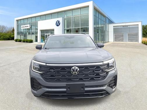 2026 Volkswagen Atlas Cross Sport 2.0T SEL R-Line Black