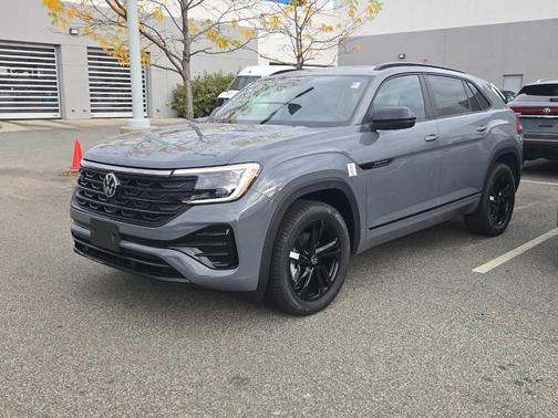 2026 Volkswagen Atlas Cross Sport 2.0T SEL R-Line Black