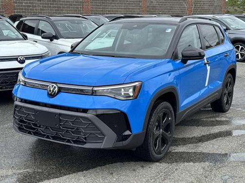 2025 Volkswagen Taos 1.5T SE Black
