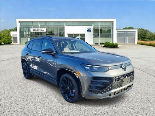 2026 Volkswagen Tiguan 2.0T SE R-Line Black