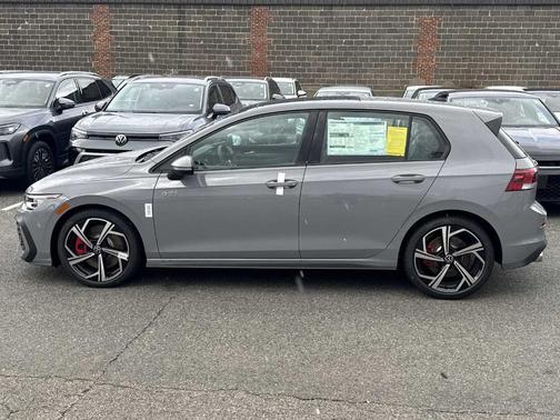 2025 Volkswagen Golf GTI 2.0T SE