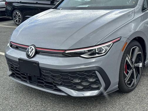 2025 Volkswagen Golf GTI 2.0T SE