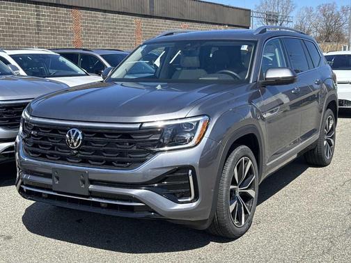 2025 Volkswagen Atlas 2.0T SEL Premium R-Line
