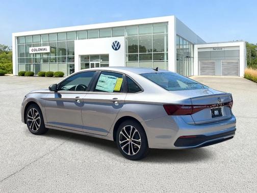 Pyrite 2026 Volkswagen Jetta 1.5T Sport