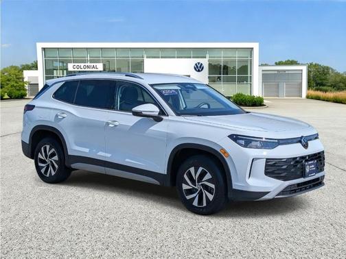 Pure White 2025 Volkswagen Tiguan 2.0T S